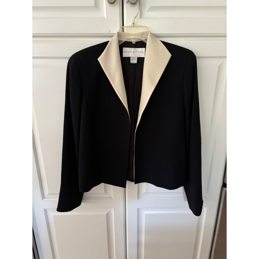 Doncaster Black Cream Collar Blazer Jacket 100 Wool Size 8